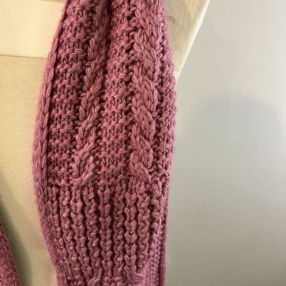 NWT SOLE SOCIETY Purple Knit Scarf - Picture 3 of 6
